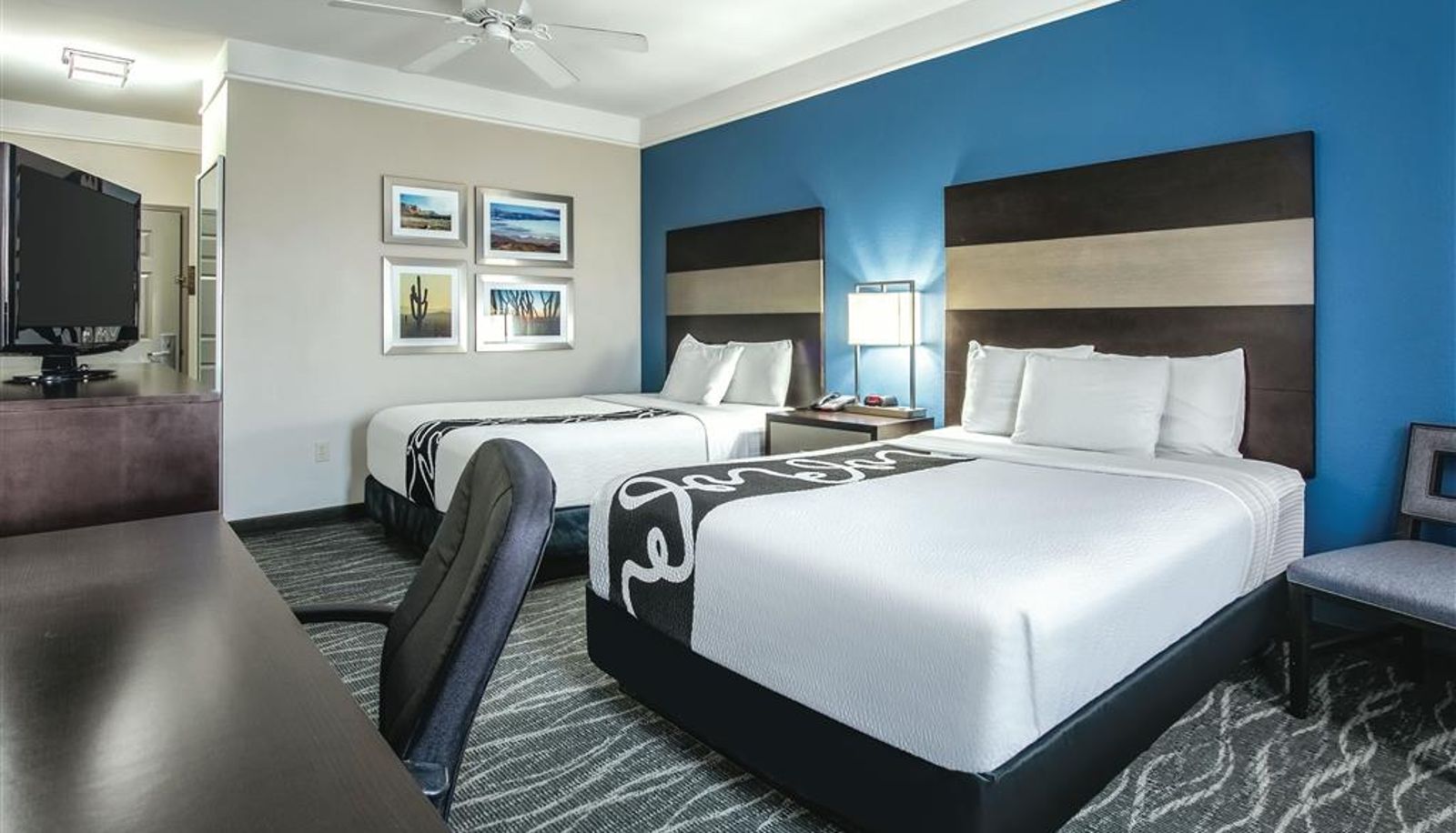 Zimmer - La Quinta Inn & Suites by Wyndham Phoenix I-10 West