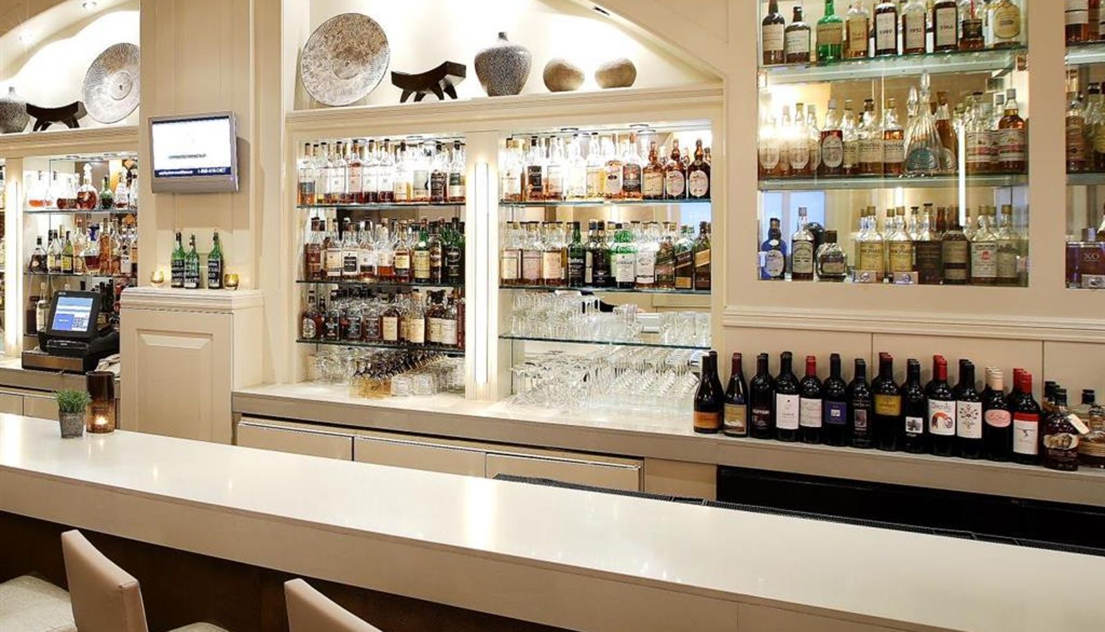 Restaurant - Battery Wharf Hotel Boston