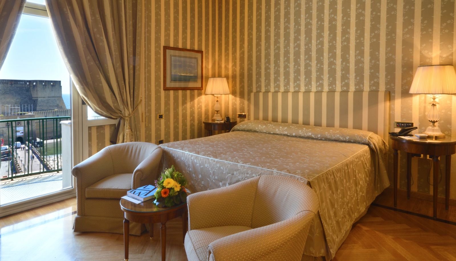Room - Grand Hotel Vesuvio