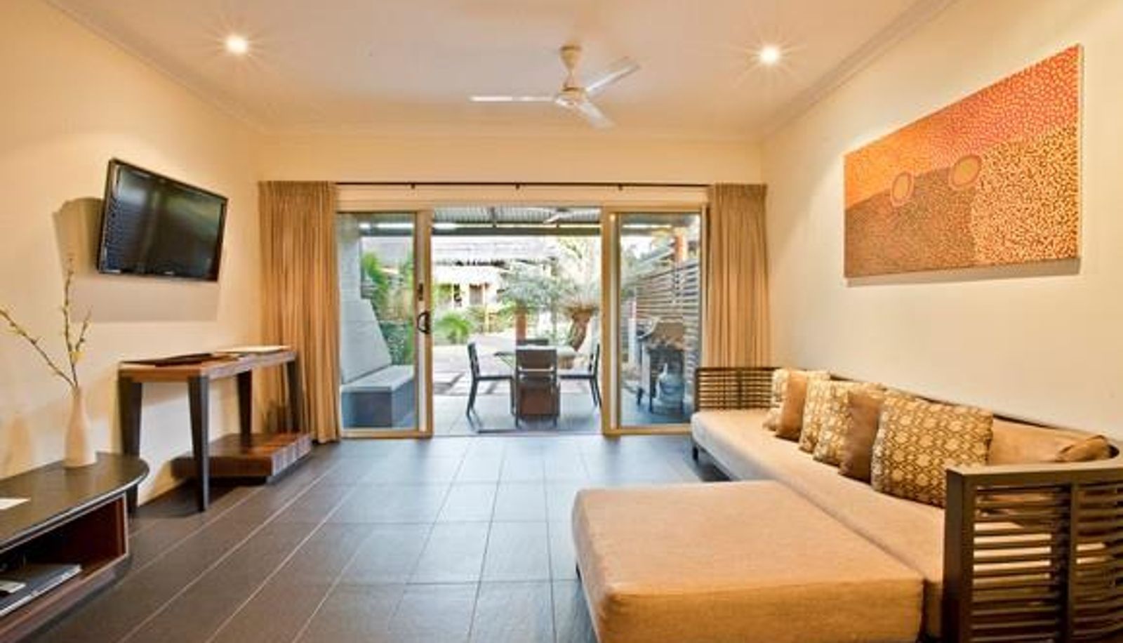 Bar - MANTRA FRANGIPANI BROOME