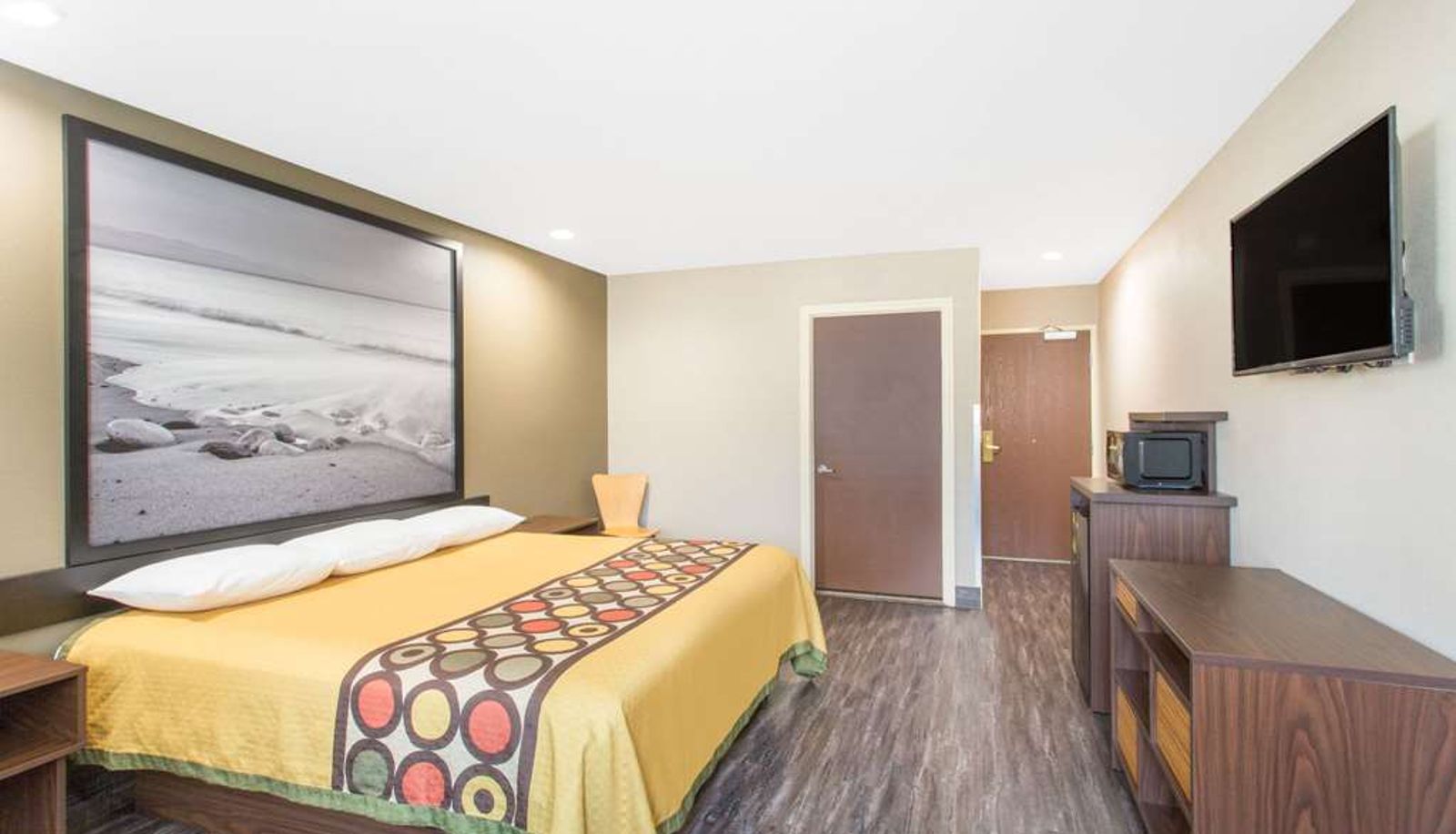 Kamer - Super 8 by Wyndham National City Chula Vista
