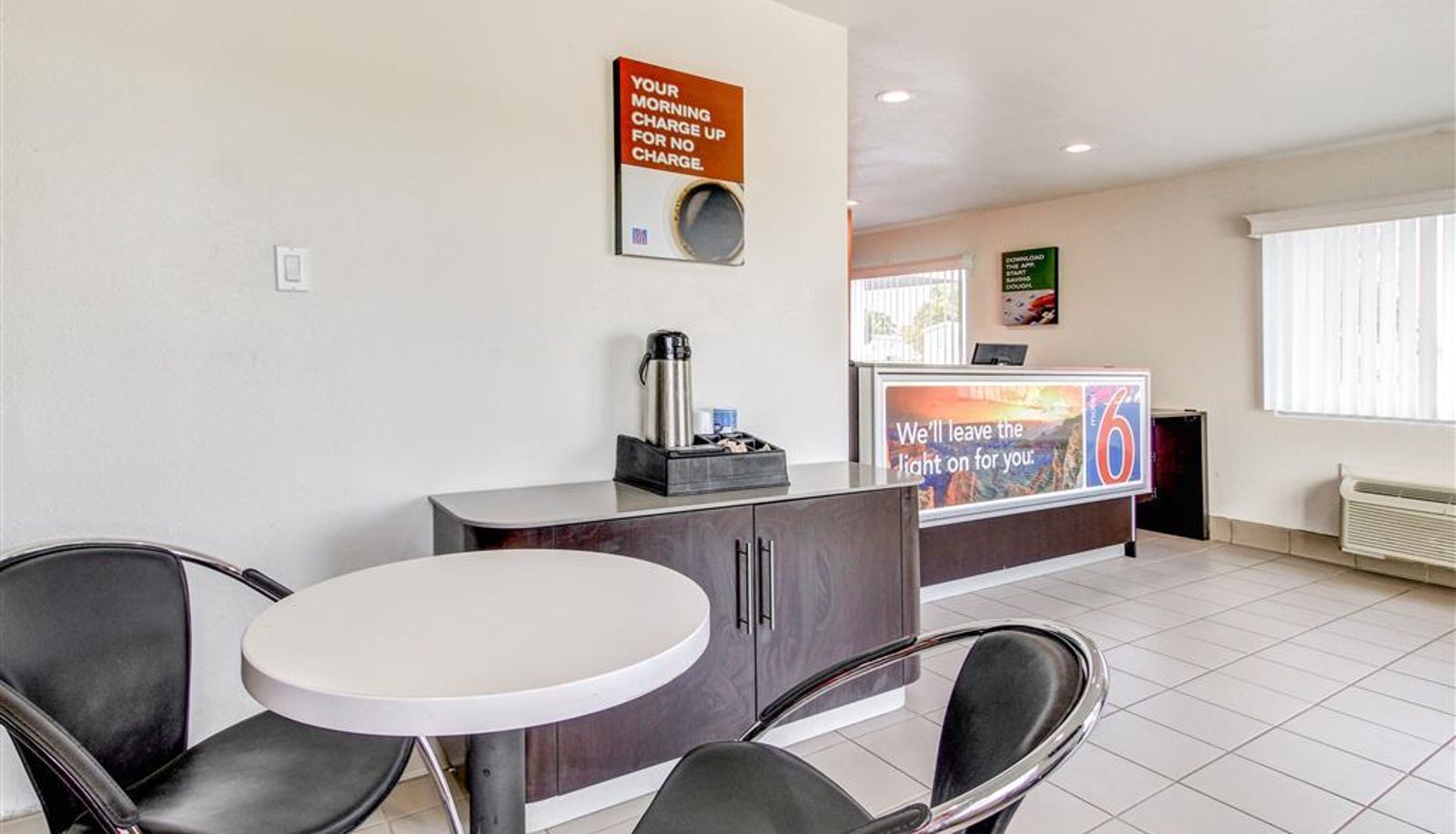 Hall - MOTEL 6 WACO LACEY LAKEVIEW