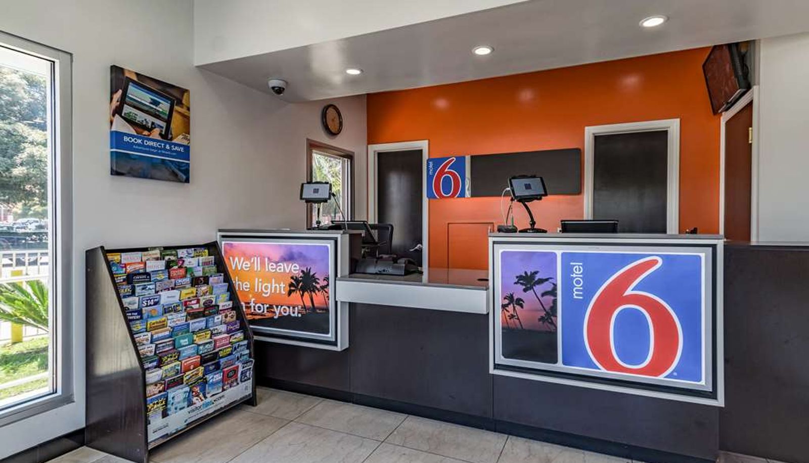 Hal - MOTEL 6 NATIONAL CITY CA