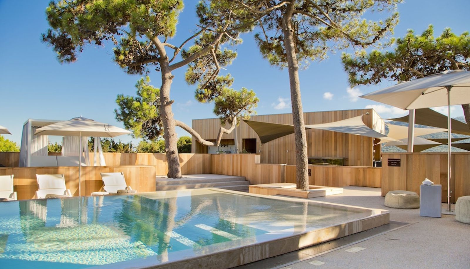 Pool - HOTEL LA PLAGE CASADELMAR