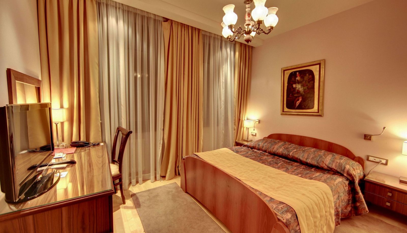 Room - Hotel Majestic