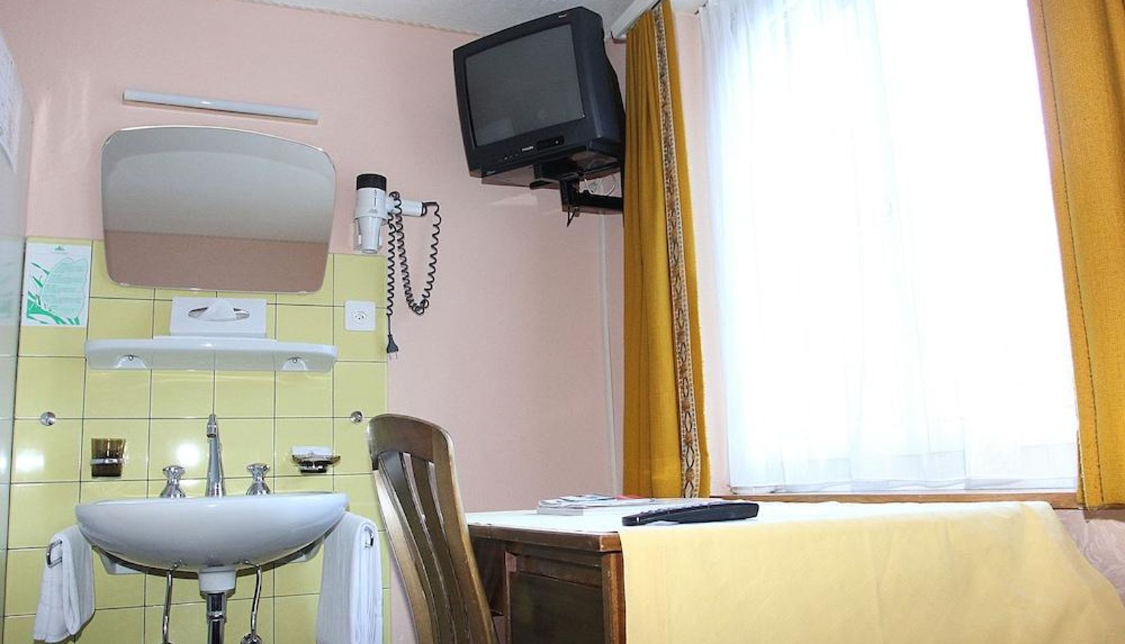 Budget room (single) - HOTEL ALFA
