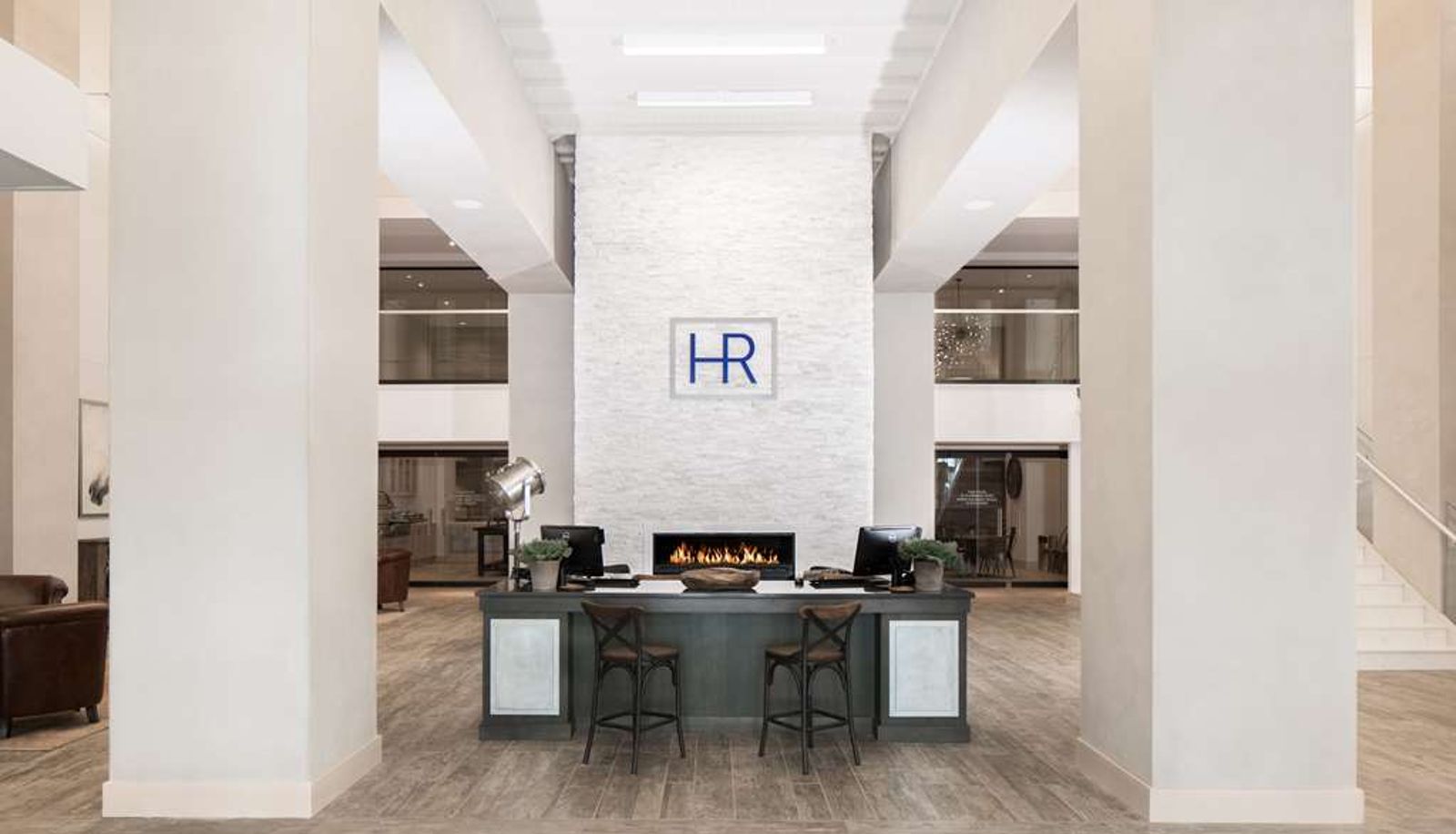 Hal - Hotel Renovo Des Moines Urbandale Tapestry Collection by Hilton