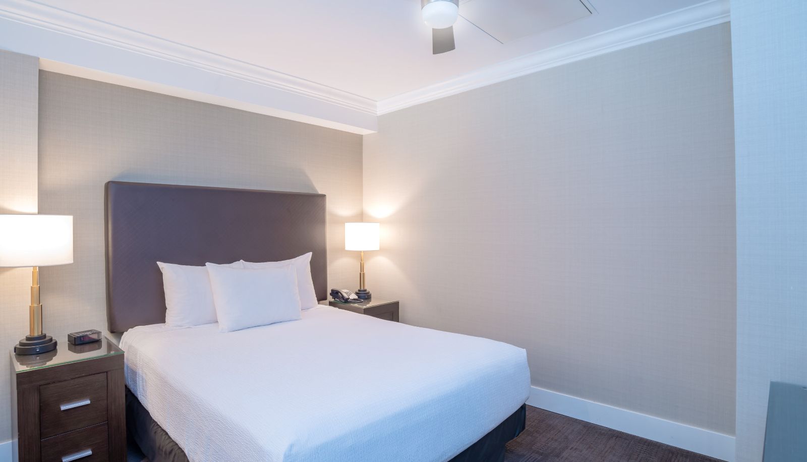 Zimmer - Sandman Hotel Oakville