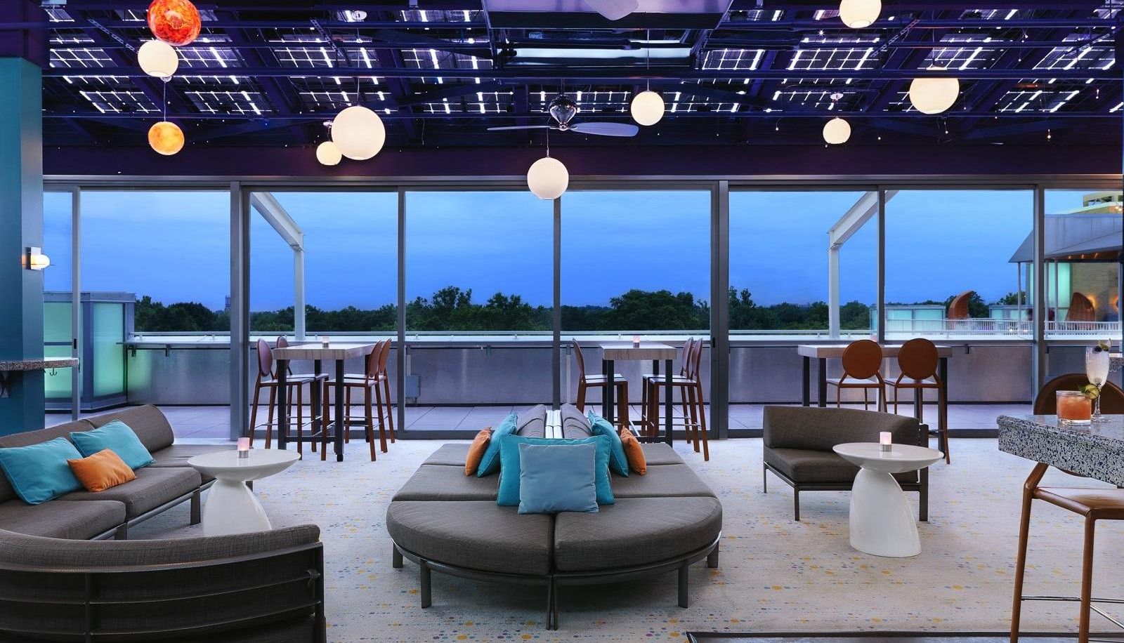 Bar - The Moonrise Hotel
