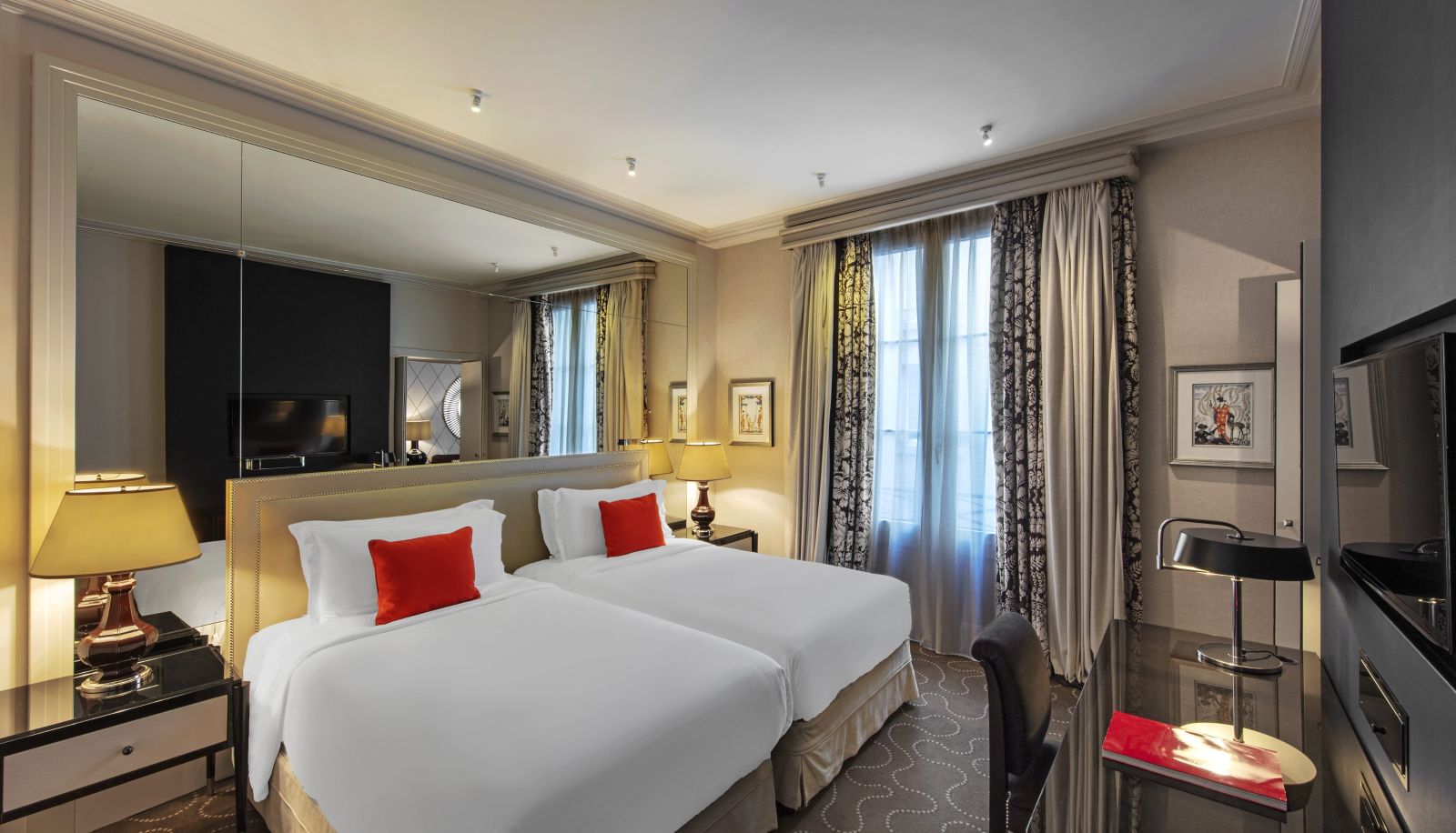 Suite - Prince de Galles a Luxury Collection Hotel Paris