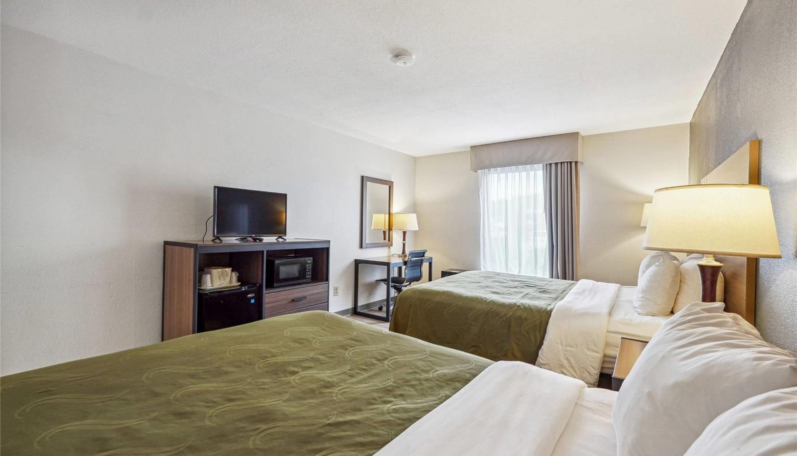 Camera - Quality Inn and Suites Dawsonville