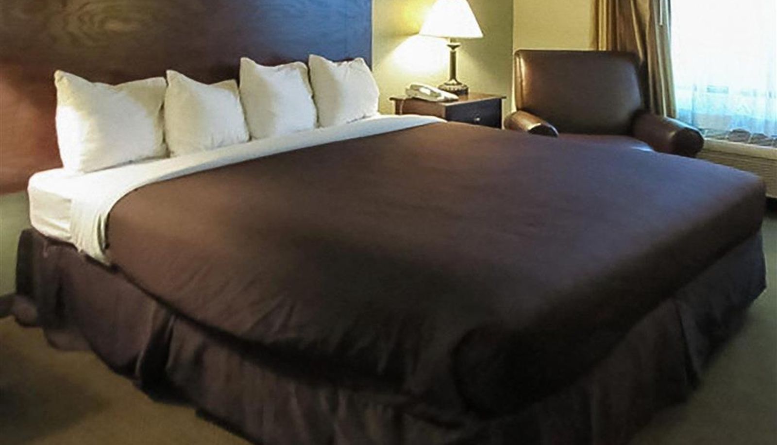 Room - Quality Inn Winder