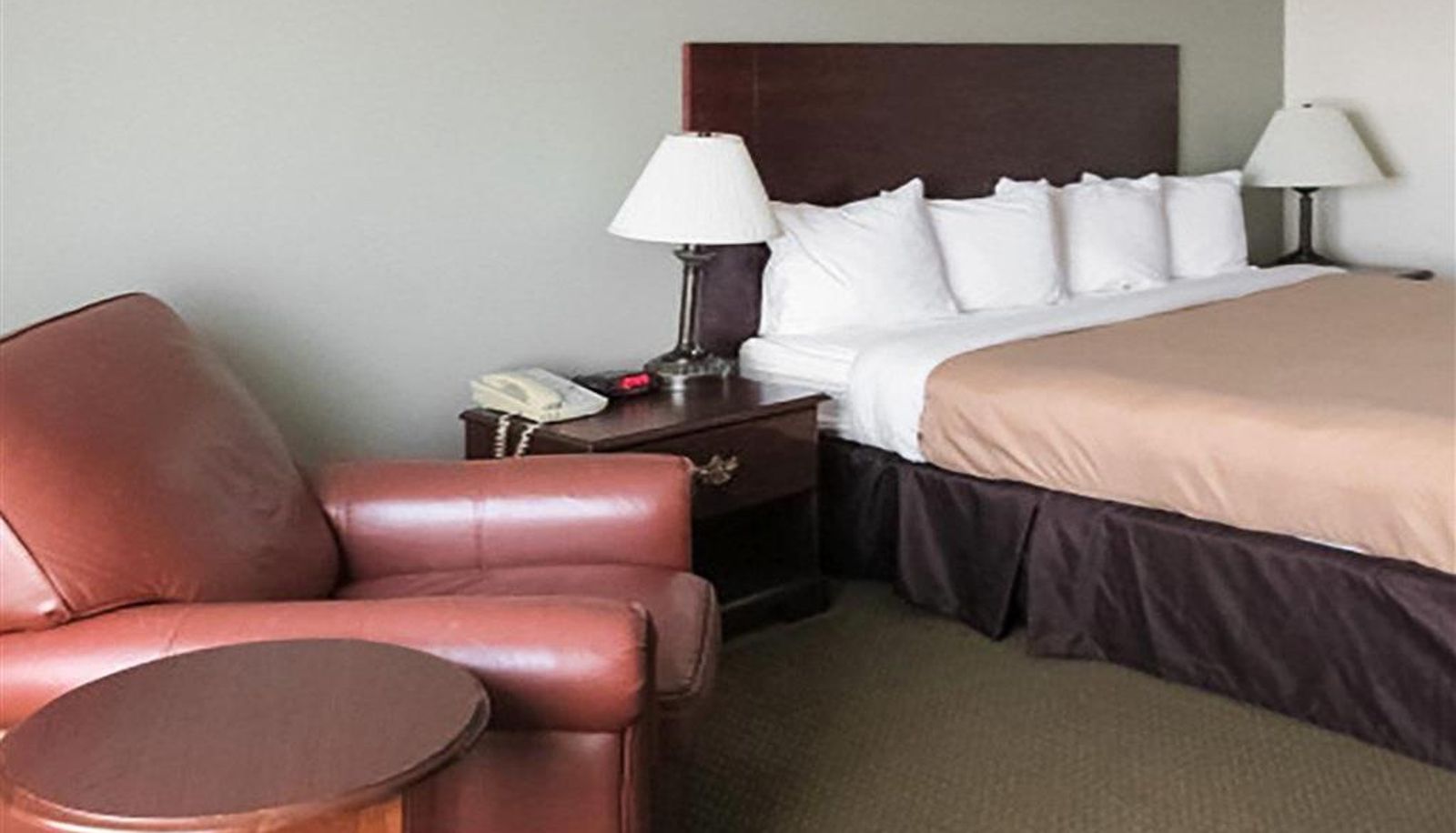 Room - Quality Inn Winder