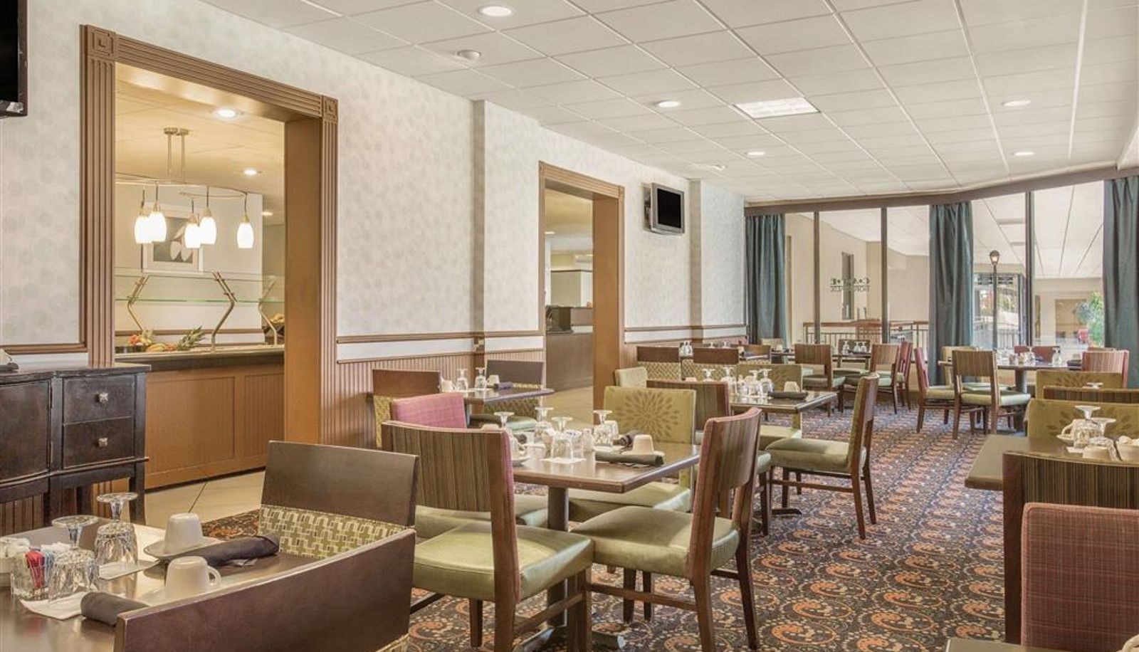 Innenbreich - Ramada Plaza by Wyndham Fayetteville Fort Bragg Area