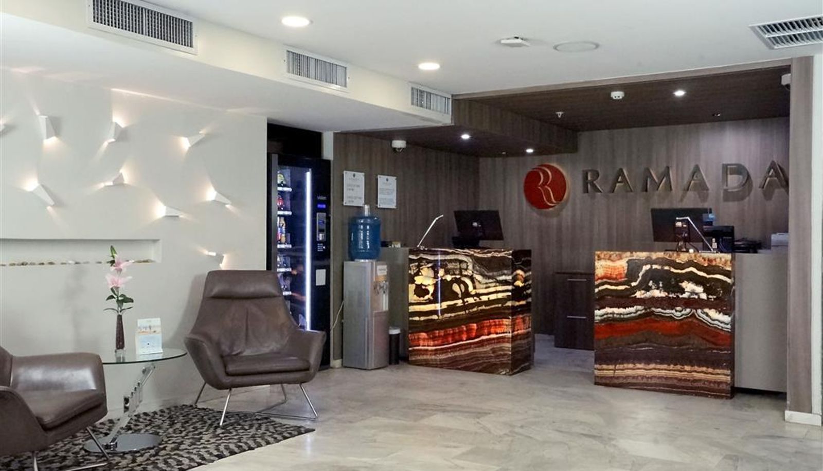 Salón - Ramada by Wyndham Panama Centro Via Argentina