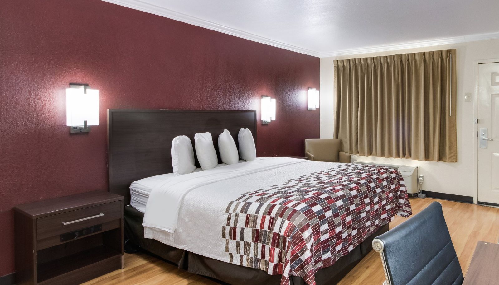 Zimmer - Red Roof Inn & Suites Commerce - Athens