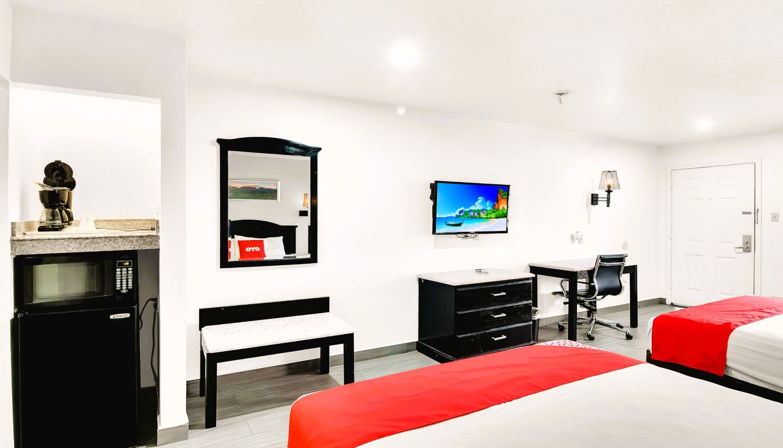 Room - OYO Hotel Three Rivers TX