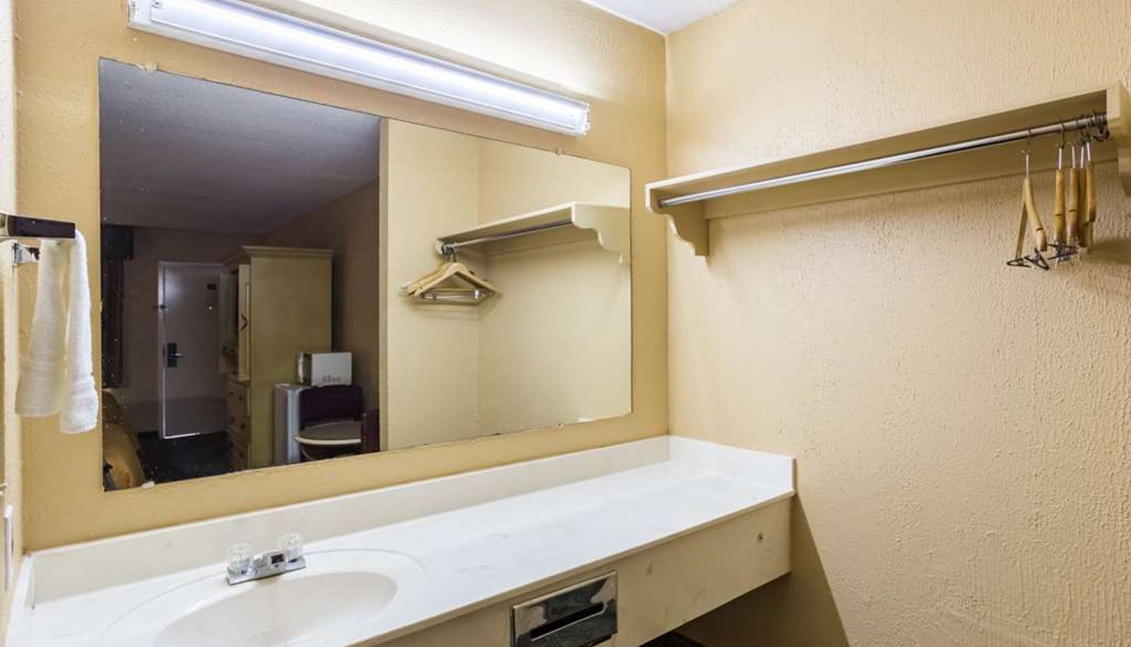 Zimmer - Rodeway Inn Hazlehurst