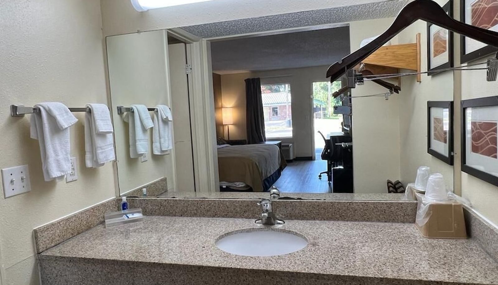 Badezimmer - Rodeway Inn Walterboro I-95