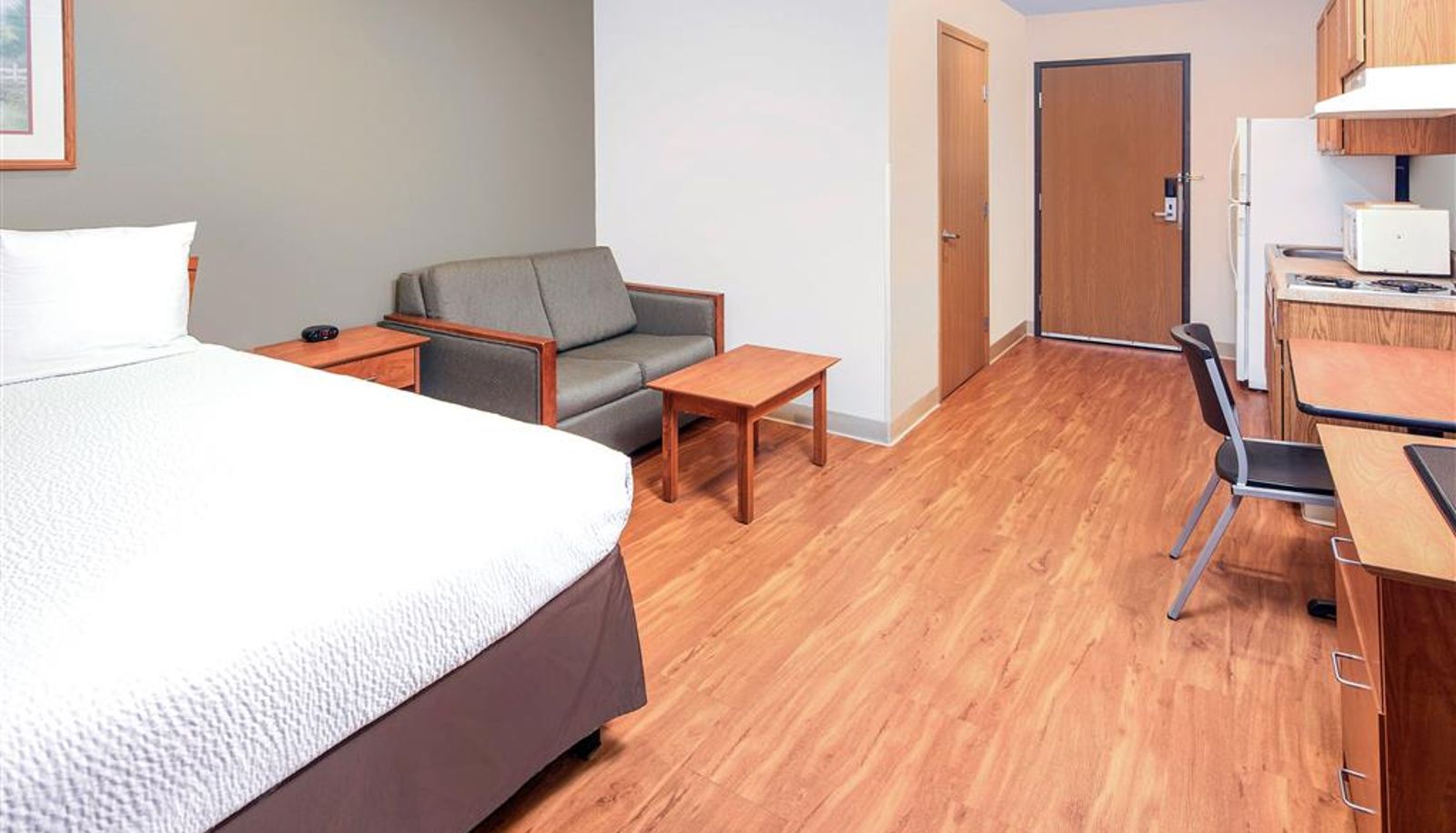 Room - WoodSpring Suites Columbus NE I-270 Airport