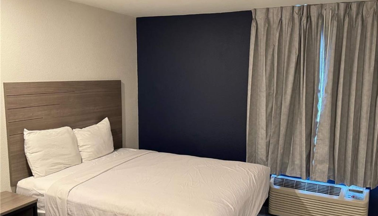 Room - Baymont by Wyndham Dickinson