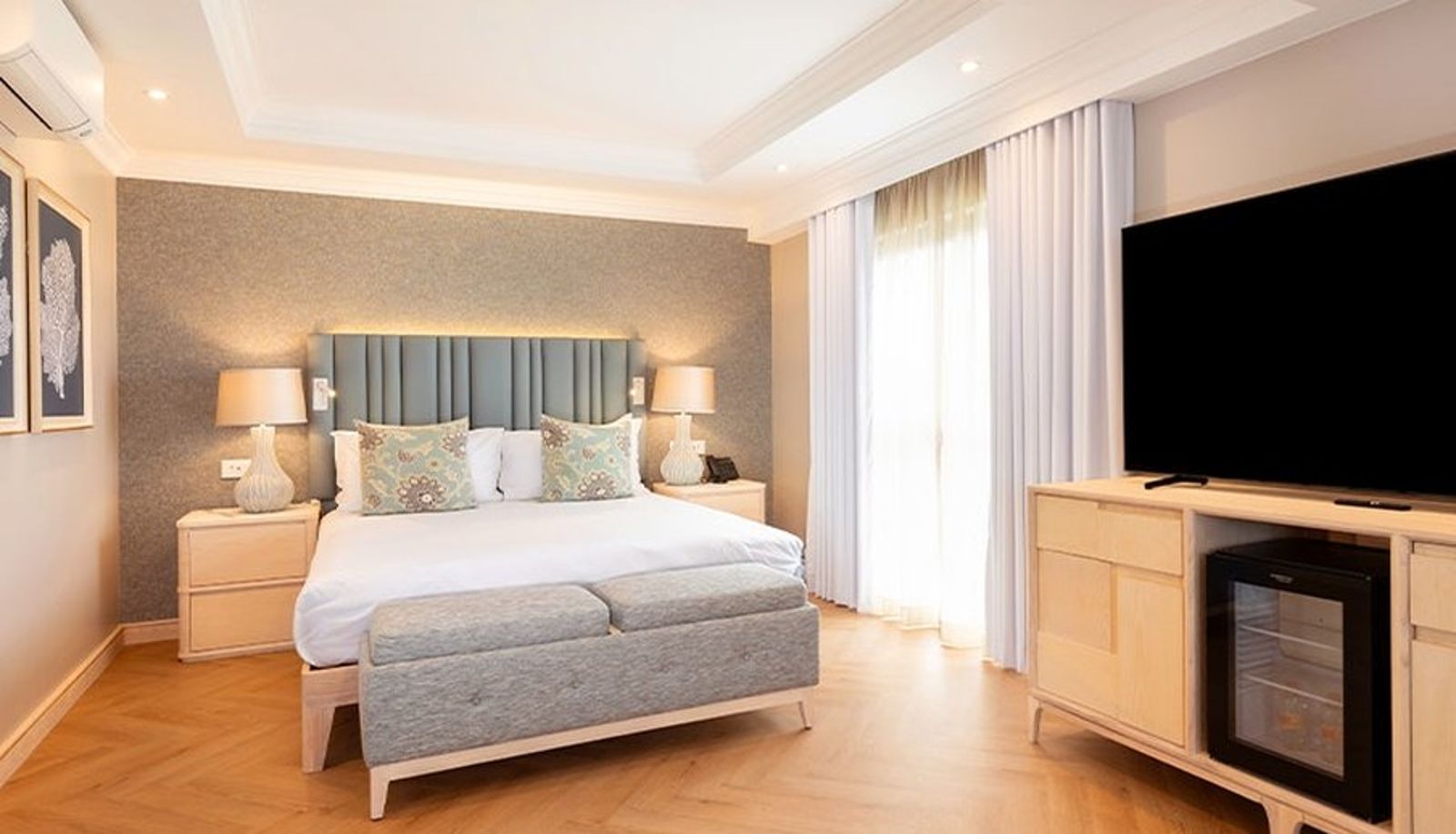 Camera - Garden Route Hotel