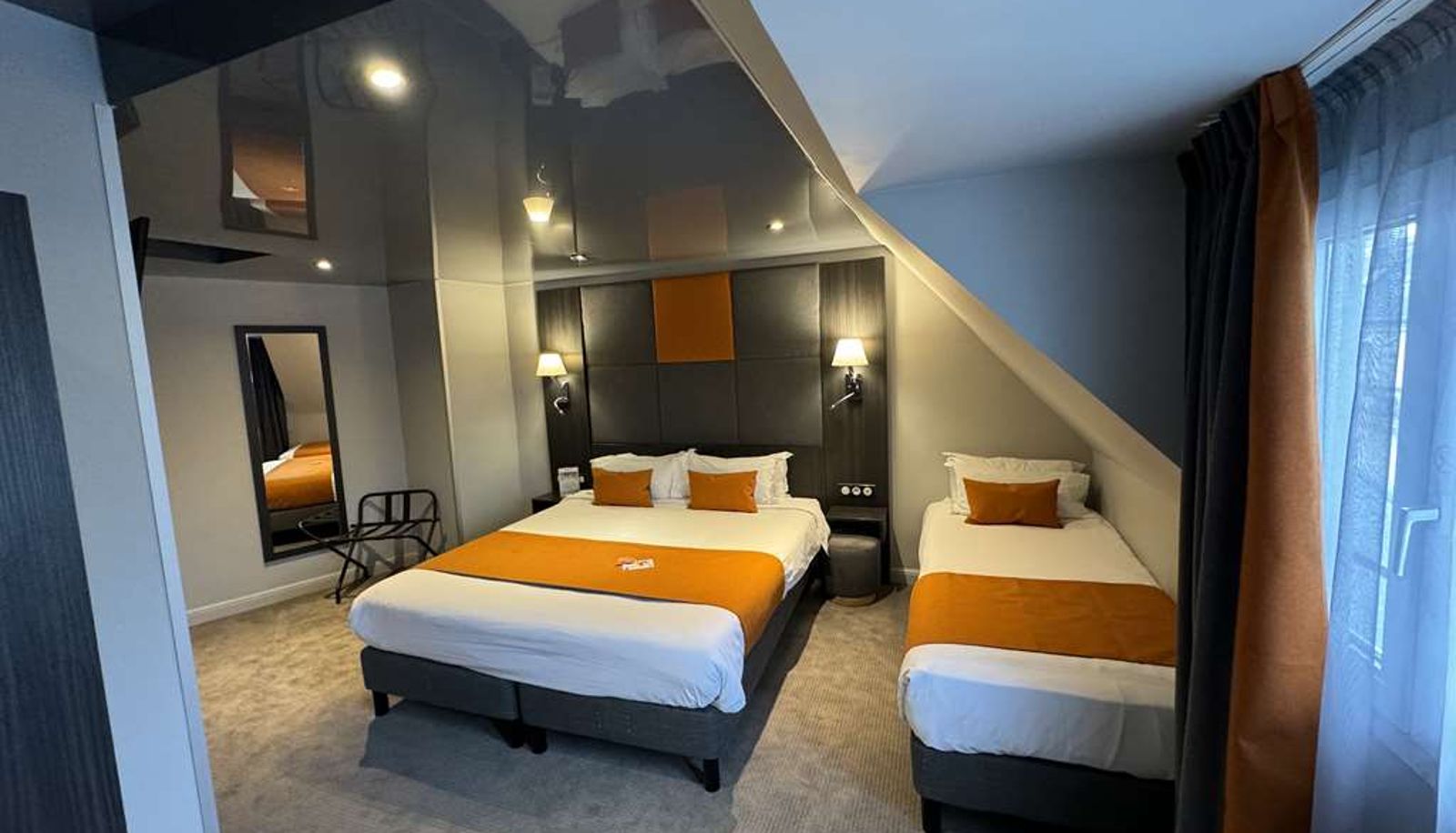Camera - Best Western Empire Elysees