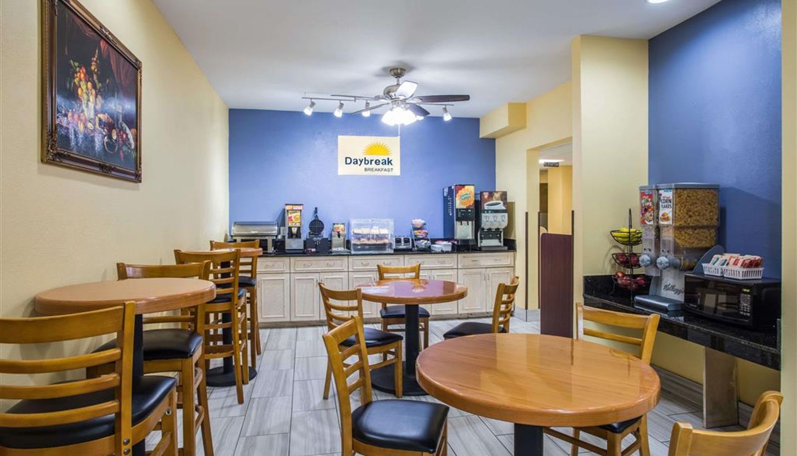 Vista interna - Days Inn & Suites by Wyndham Augusta Near Fort Eisenhower