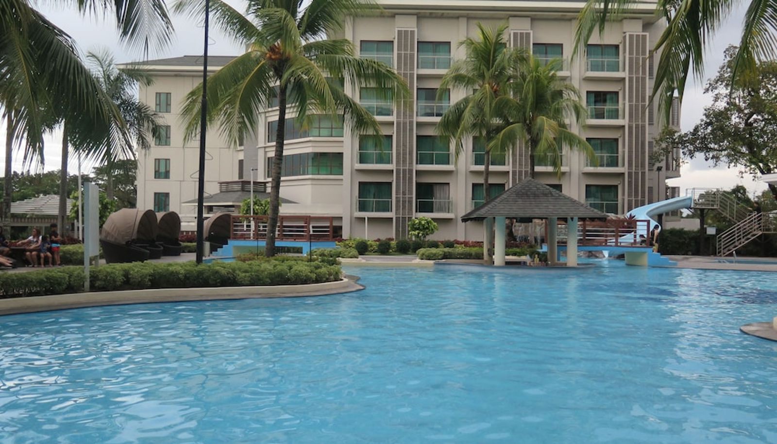 Zwembad - Widus Hotel Clark
