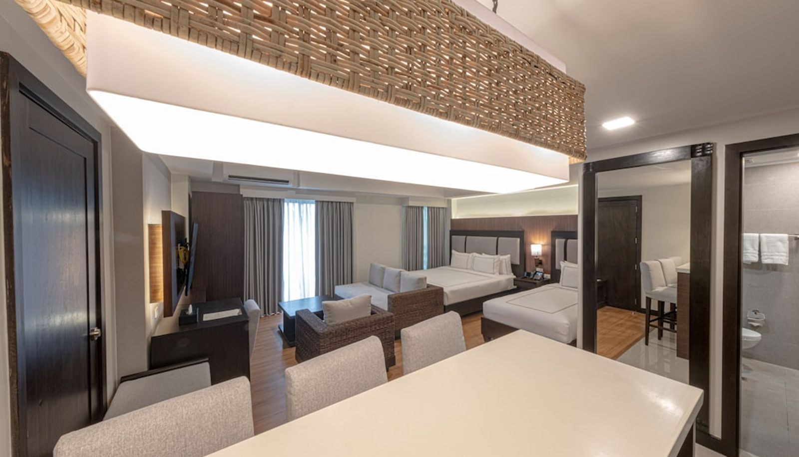 Info - Widus Hotel Clark