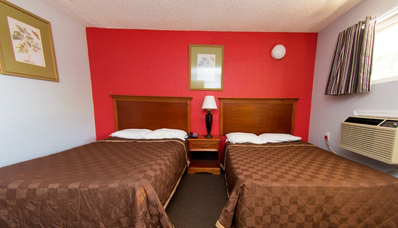Zimmer - Scottish Inns and Suites Bensalem