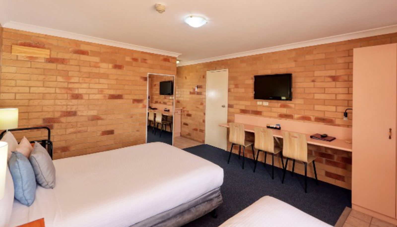 Zimmer - North Parkes Motel
