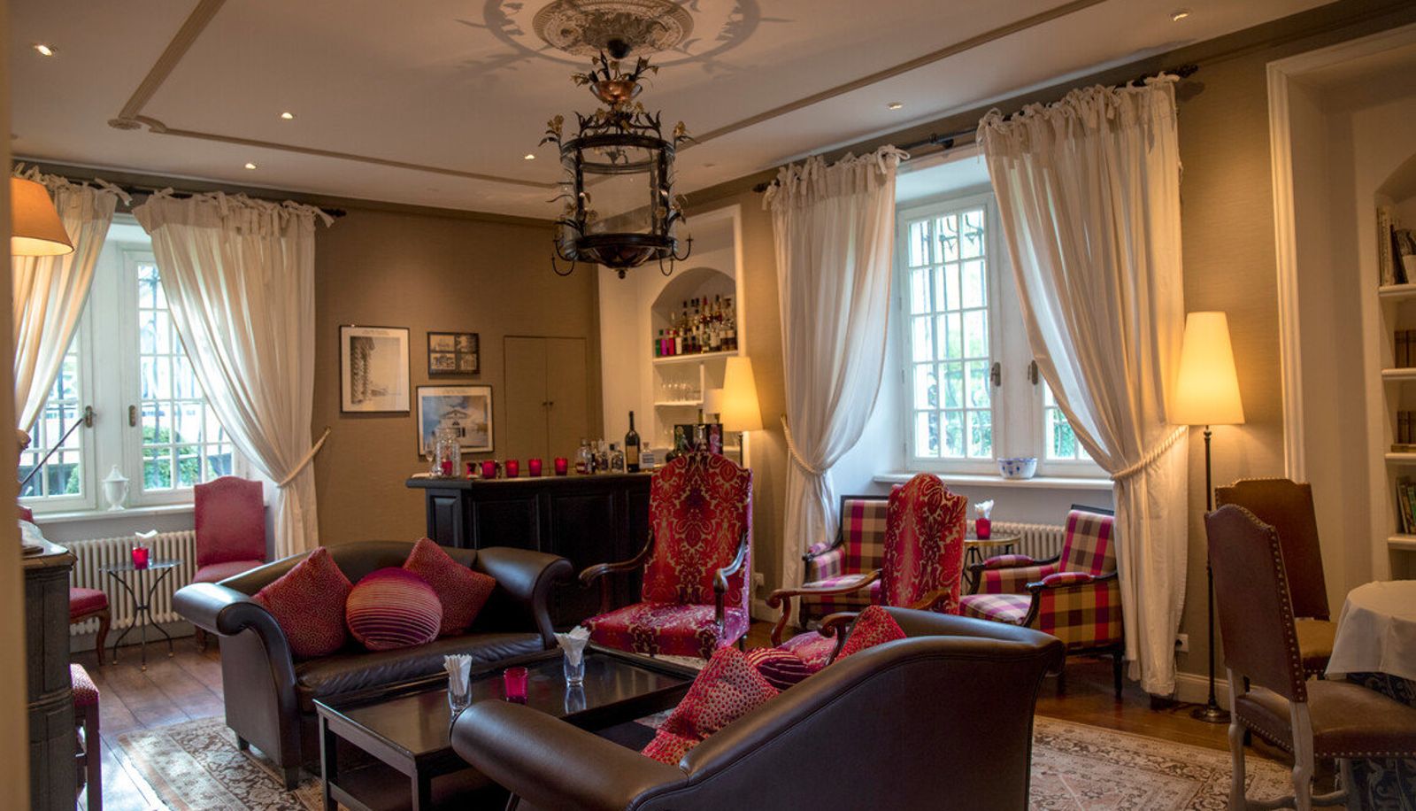 Hall - Chateau de Germigney