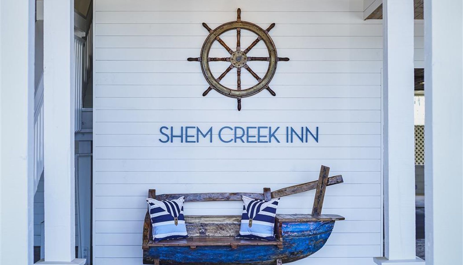 Interior view - Shem Creek Inn