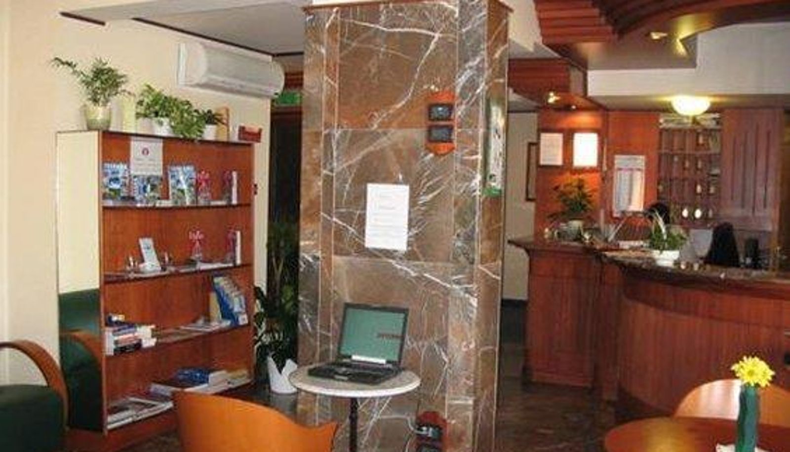 Sala - ALAMANNI HOTEL