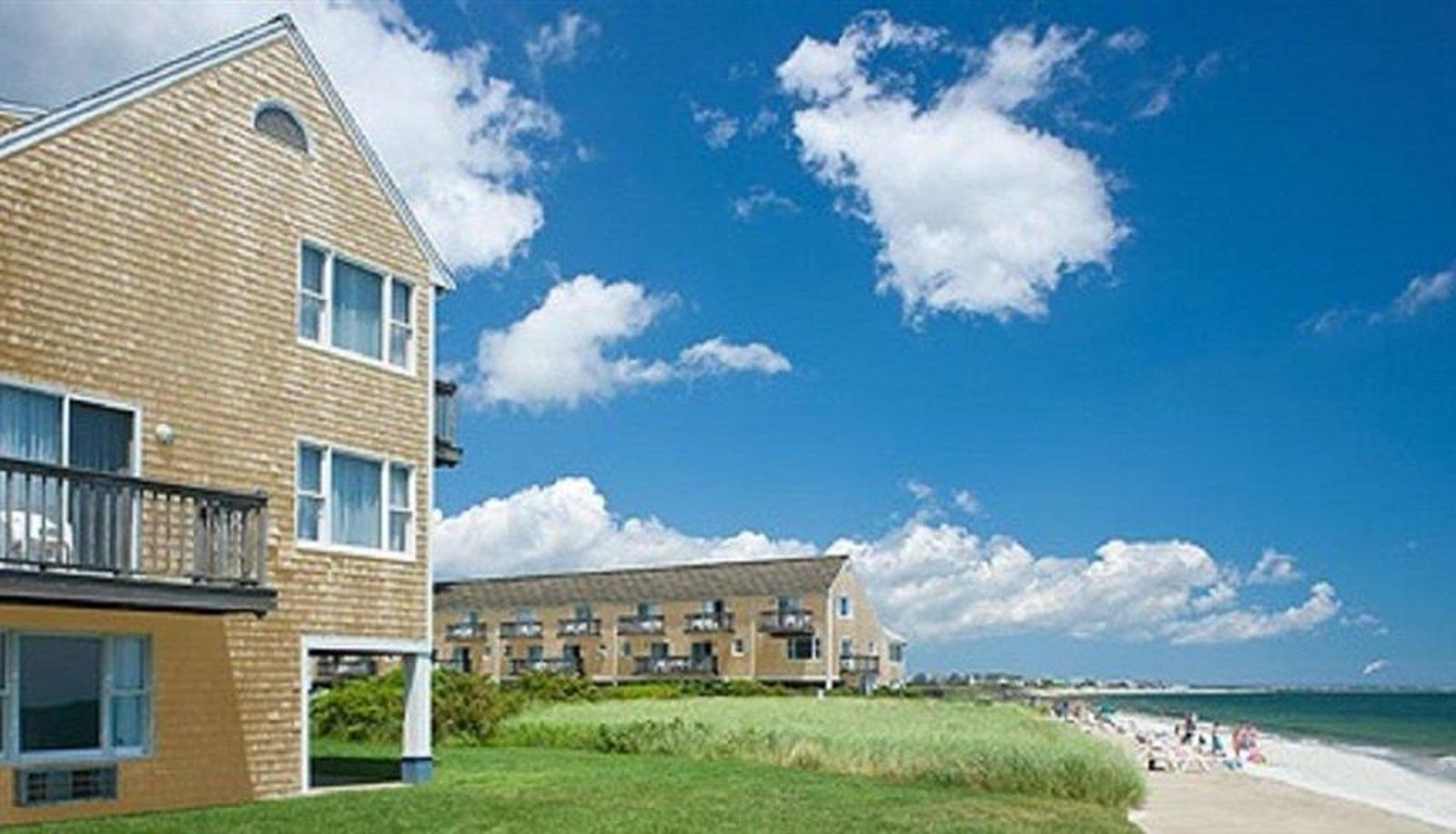 Außenansicht - Ocean Mist Beach Hotel And Suites Cape