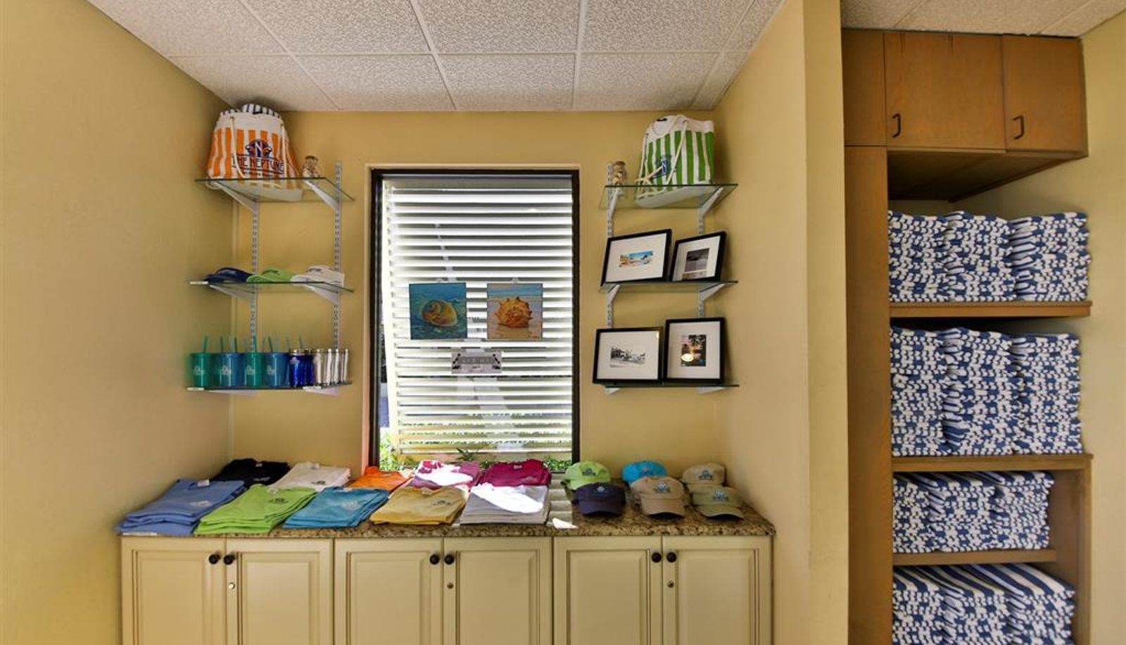 Interior view - Neptune Resort