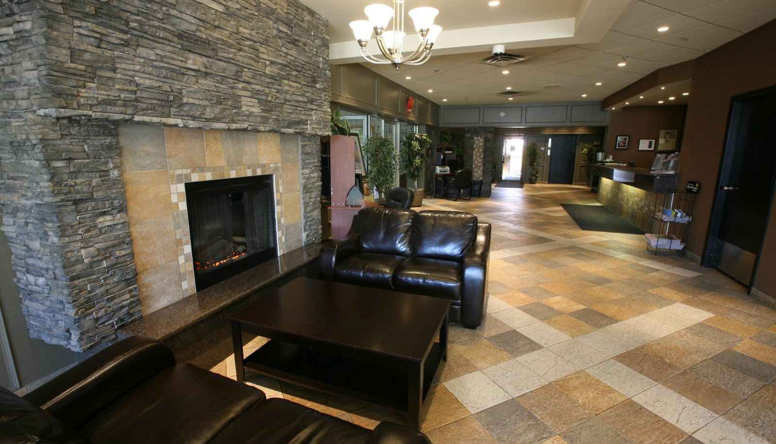Hall - Stonebridge Hotel