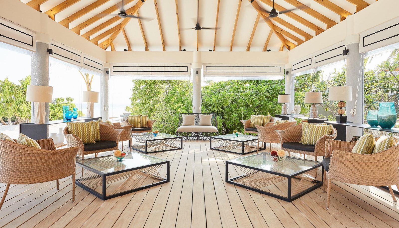 Lobby - Amari Havodda Maldives