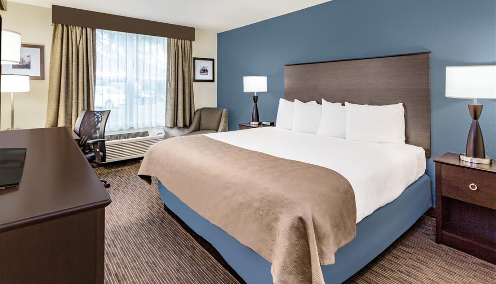 Kamer - AmericInn by Wyndham Burnsville