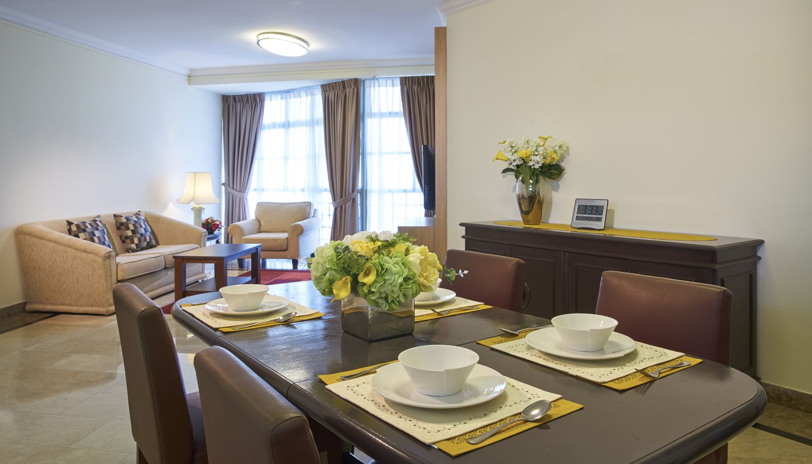 Restaurant - Village Residence West Coast