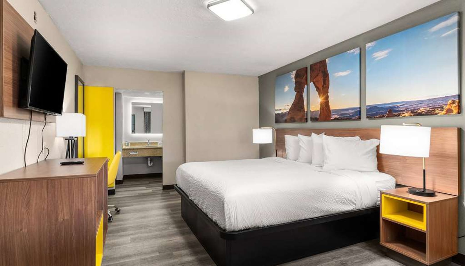 Camera - Days Inn by Wyndham Albuquerque Northeast