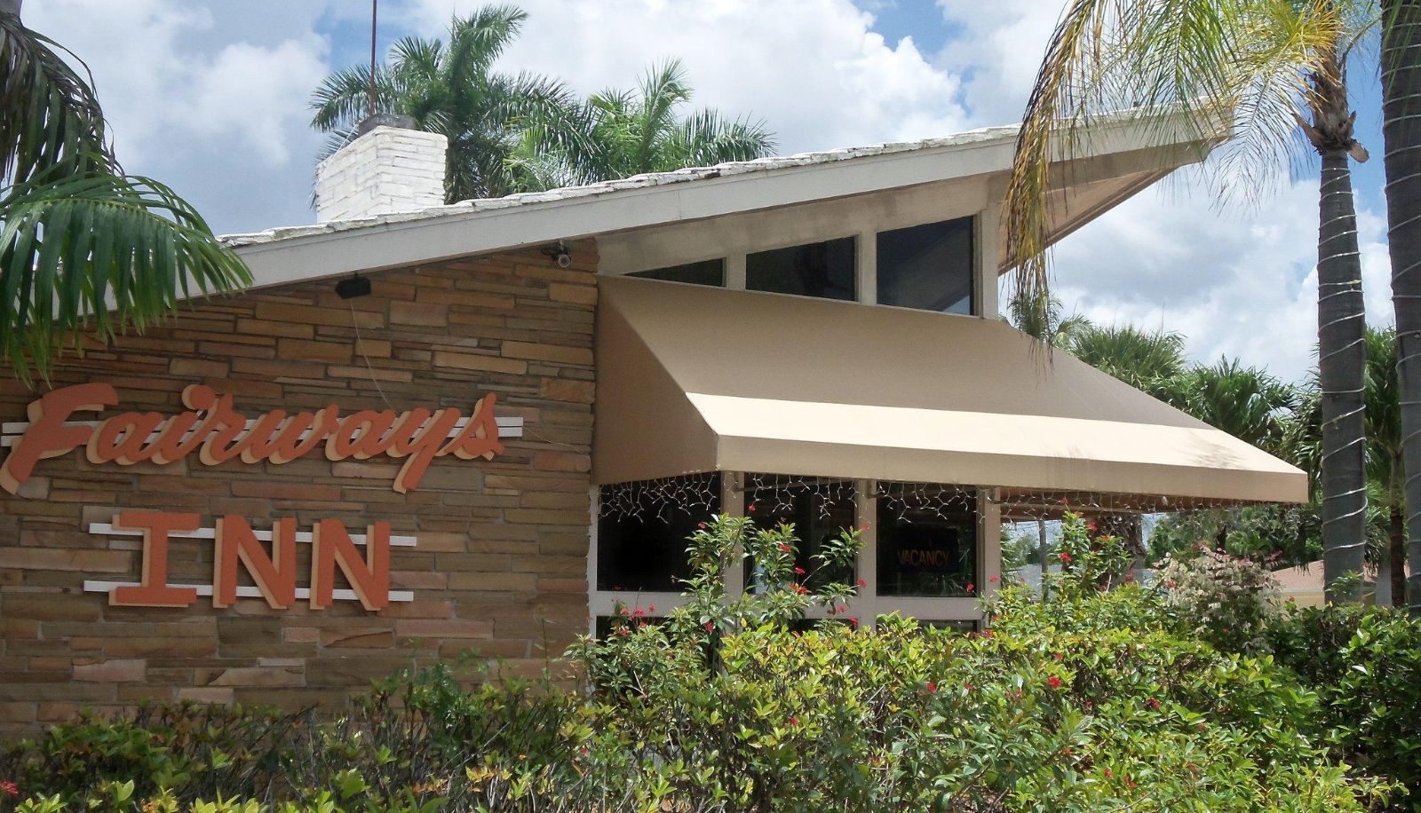 Hall - Fairways Inn of Naples