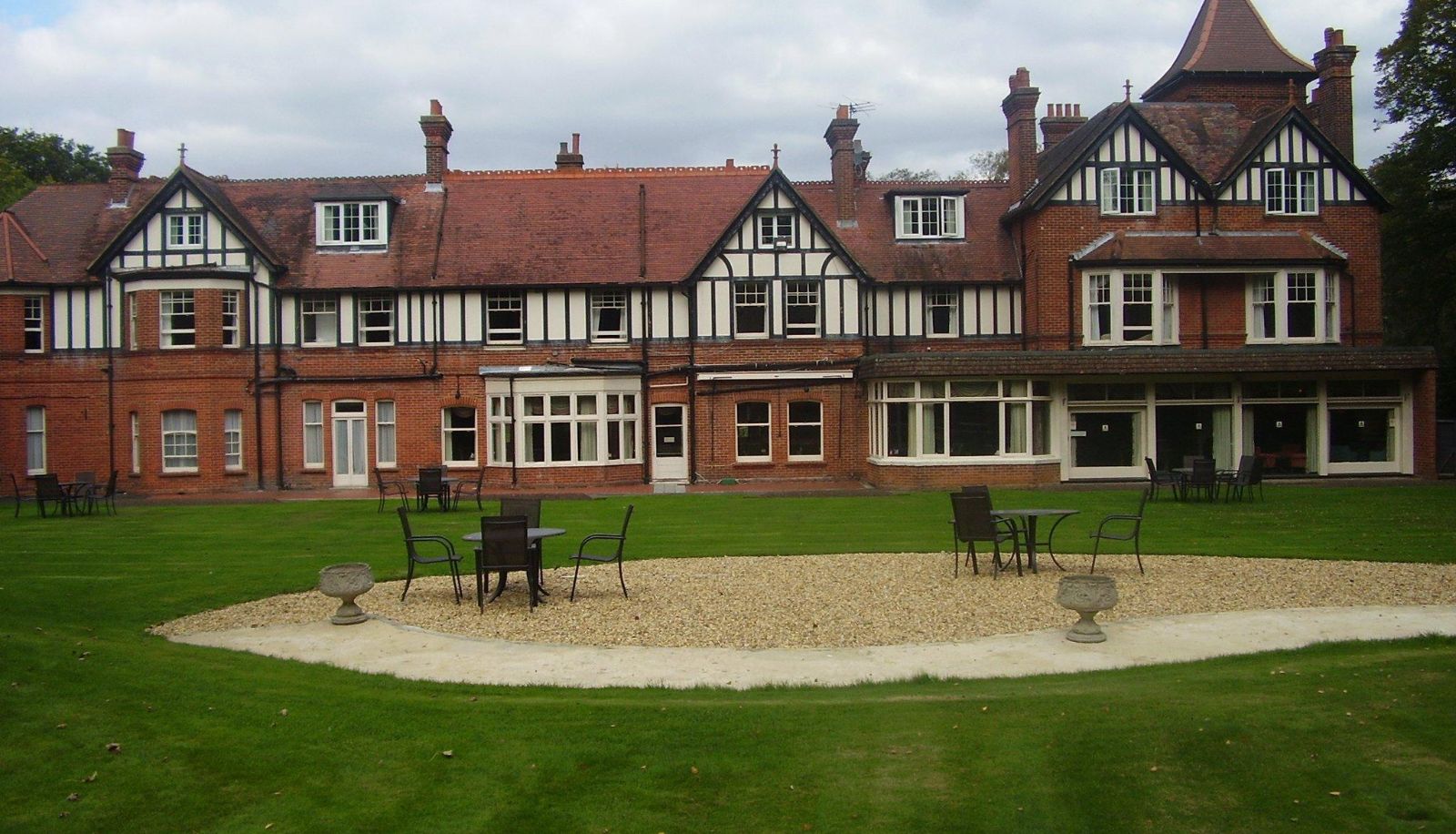 Außenansicht - Forest Park Hotel