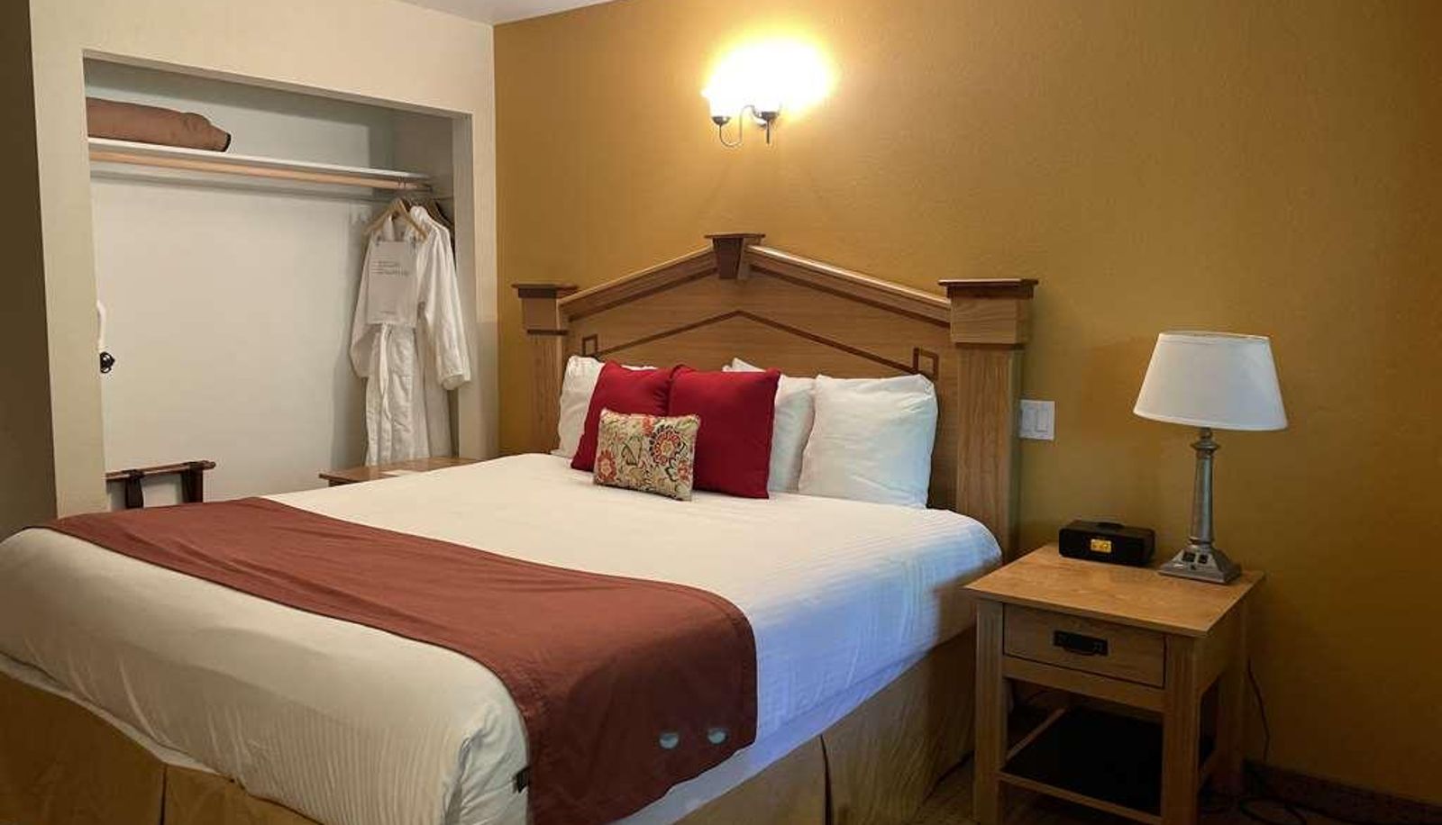 Zimmer - Carson Hot Springs Resort