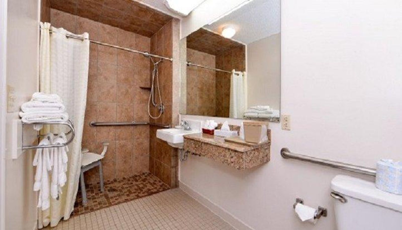Zimmer - Briarwood Inn of Geneva