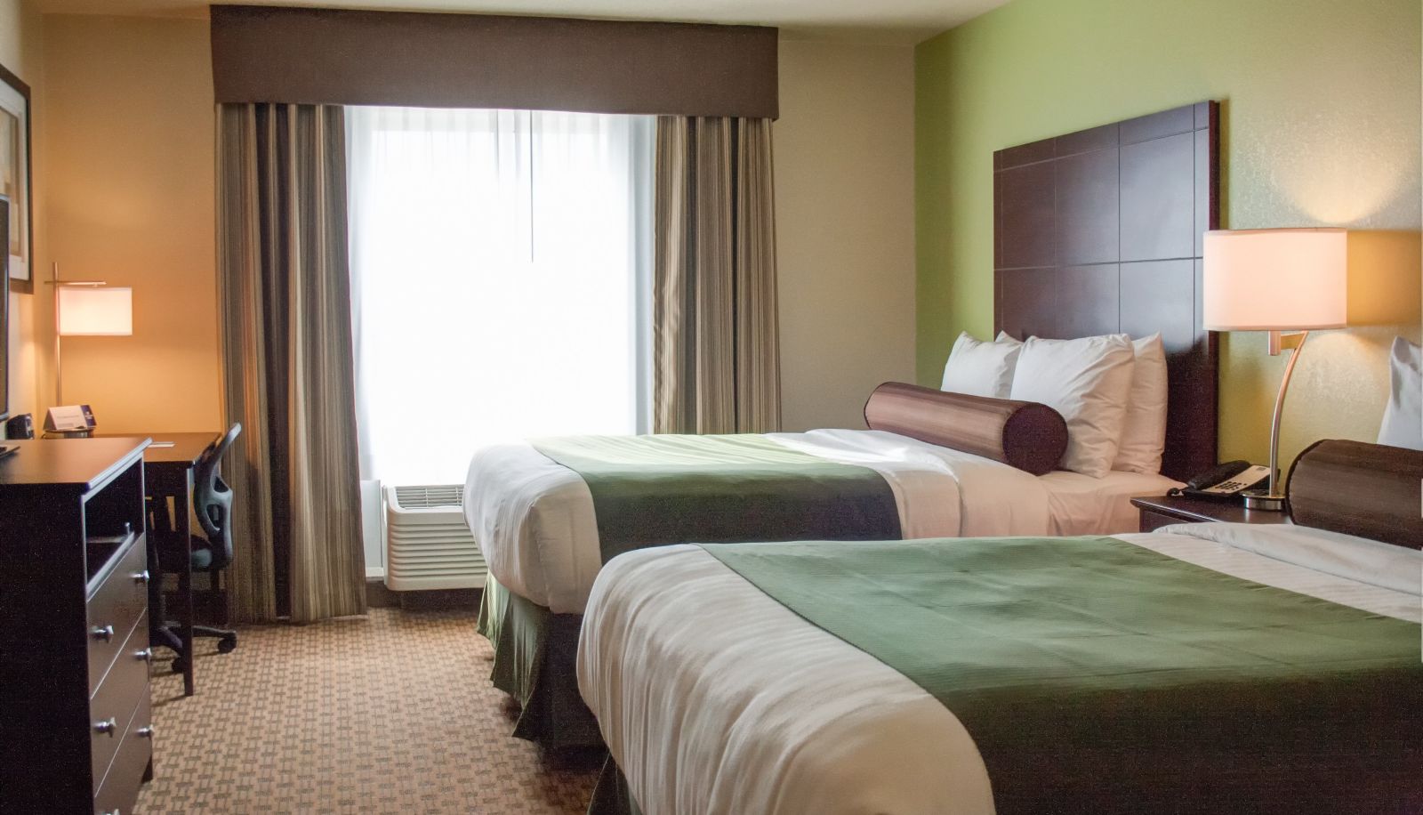 Room - Cobblestone Hotel & Suites - Jefferson