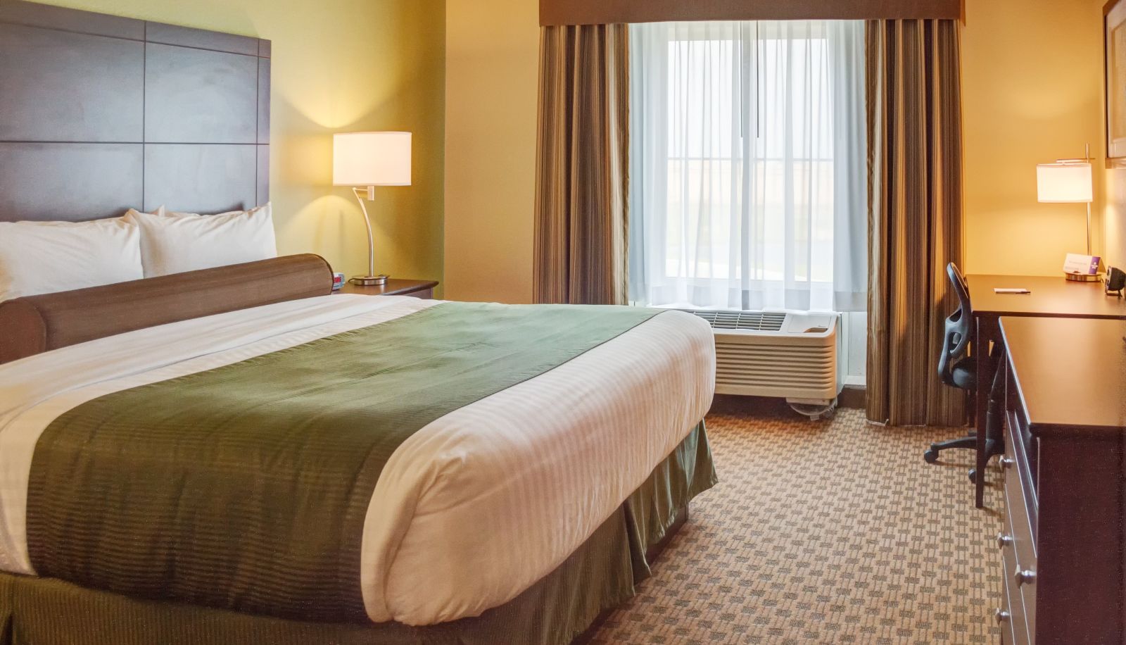 Room - Cobblestone Hotel & Suites - Jefferson