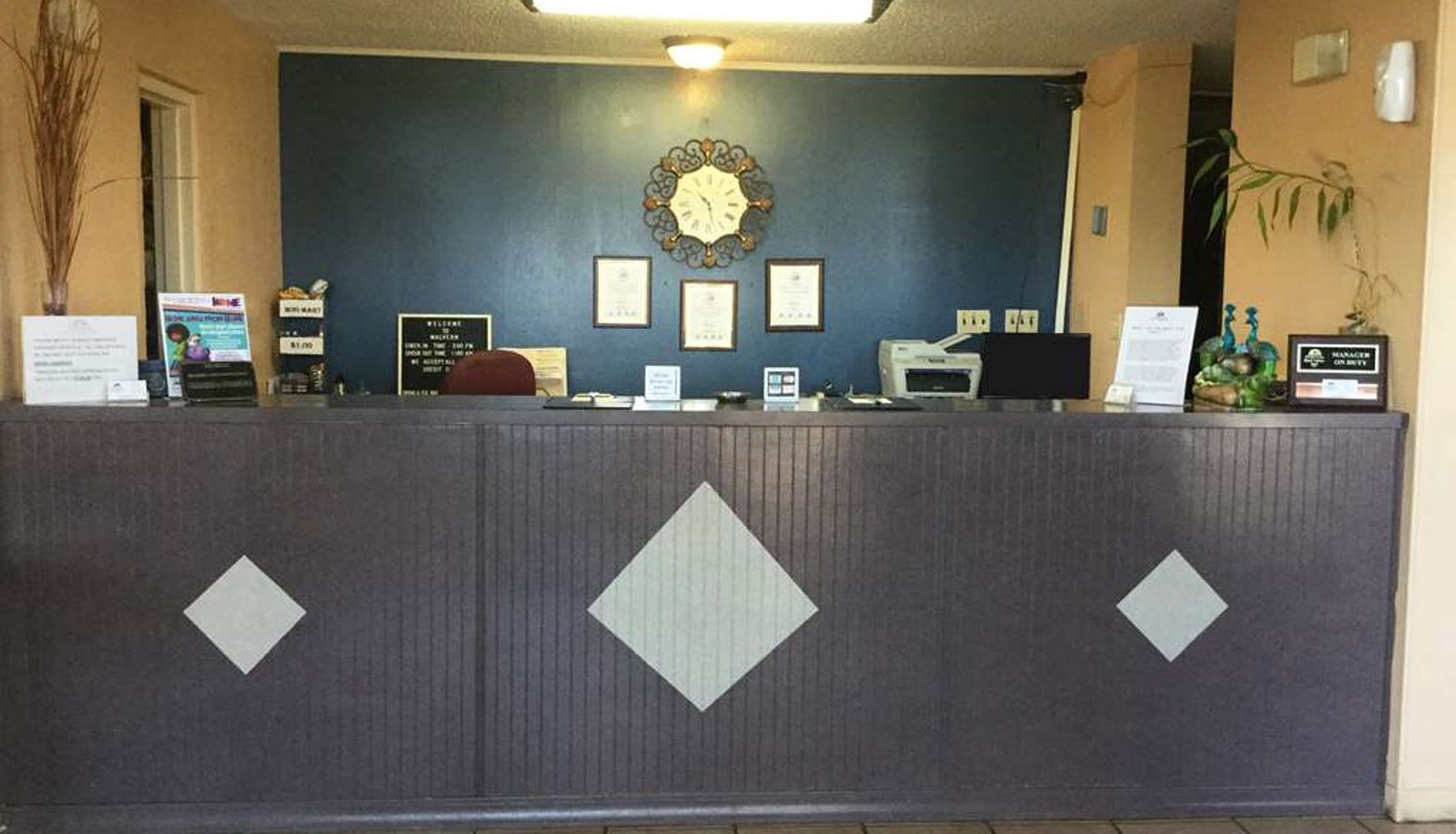 Hal - Americas Best Value Inn Malvern