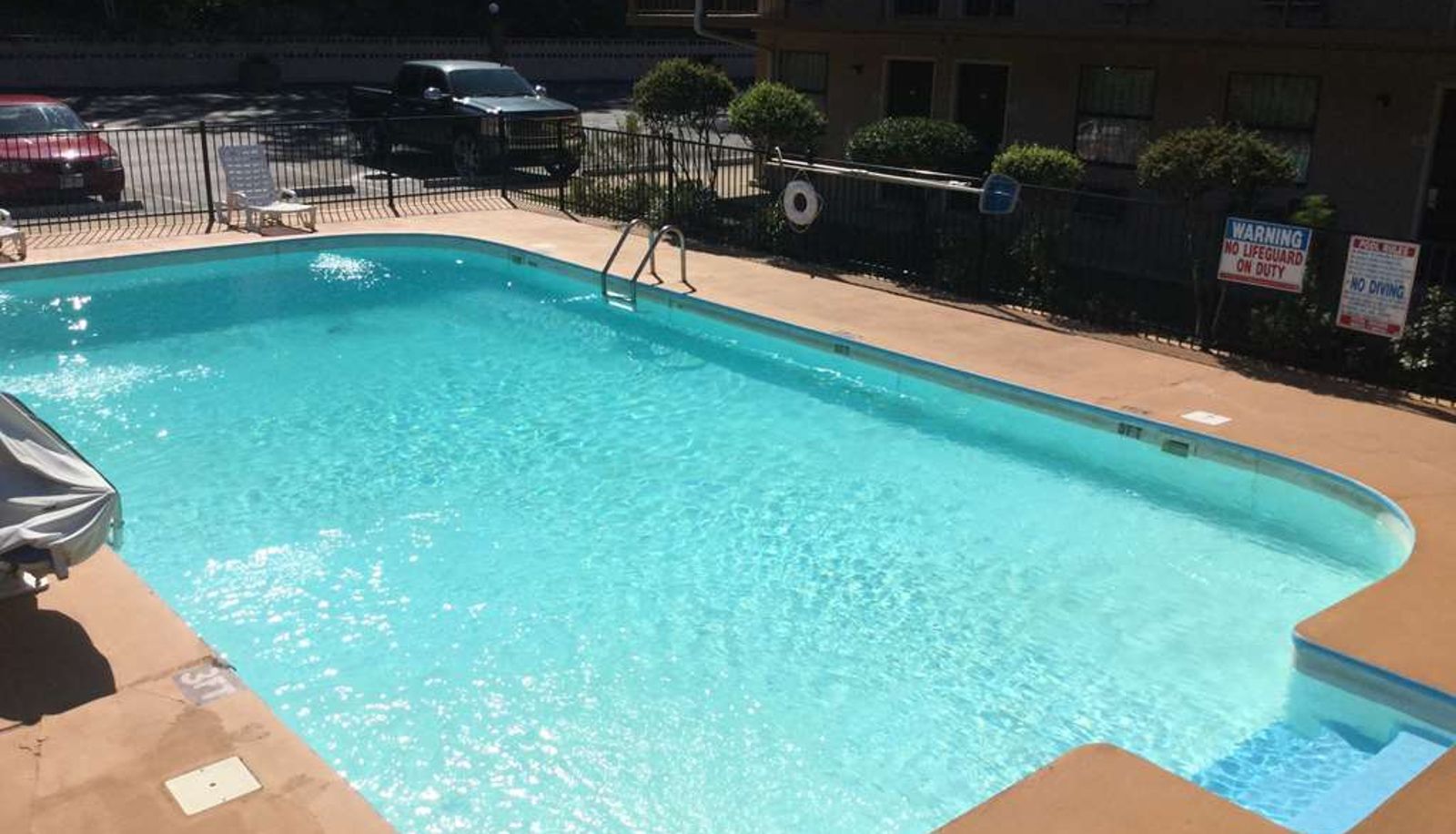 Zwembad - Americas Best Value Inn Malvern